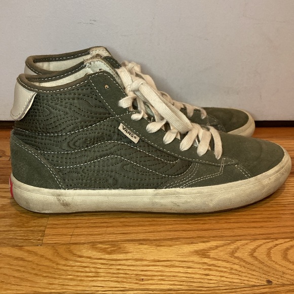 Vans “Lizzie” High Top Sneaker - Picture 6 of 11